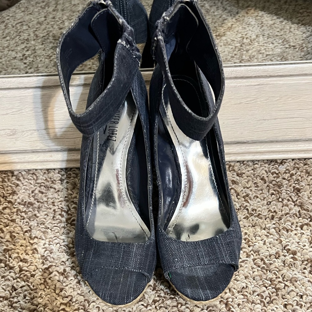 Jennifer Lopez Black Peep-Toe Heels